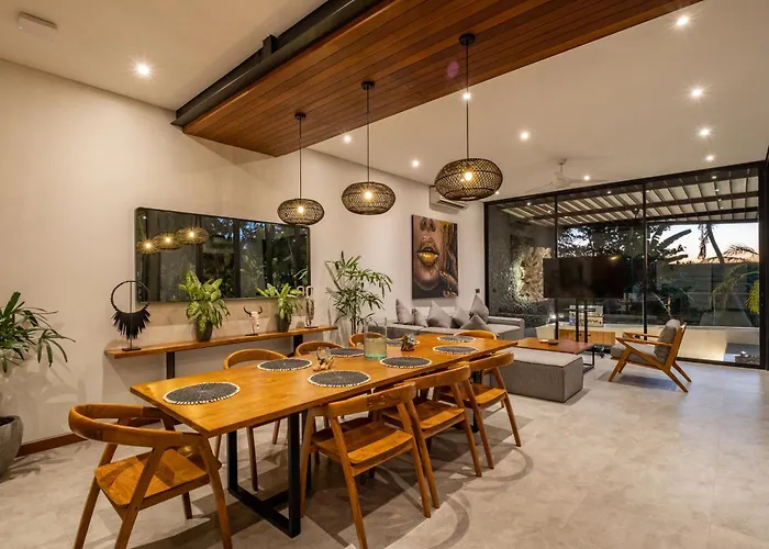 5 Bedroom River Paradise By Mar Bali *
